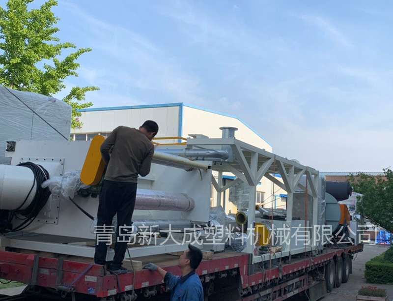 熔噴布設(shè)備發(fā)貨副本3